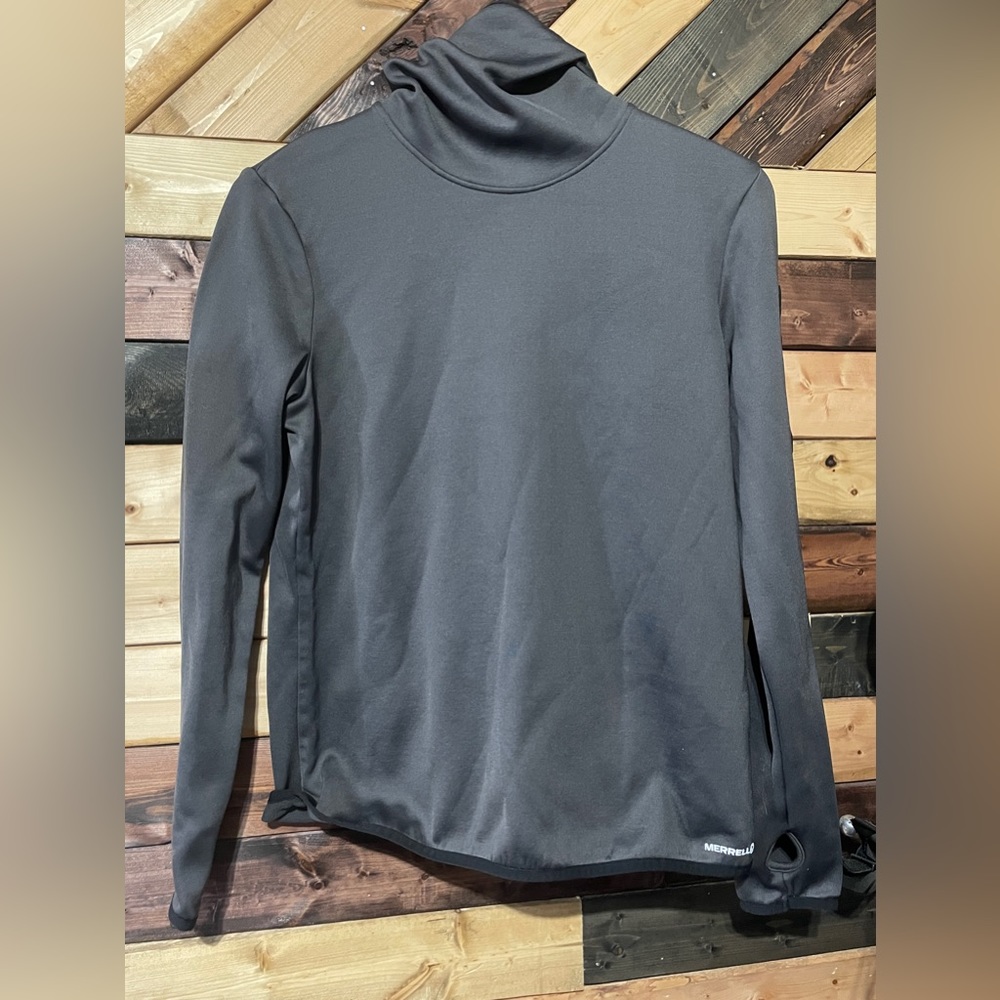 Woman’s Size Large Hoodie.